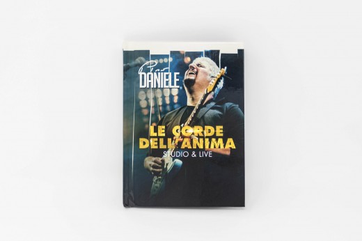 Libro con porta CD-10