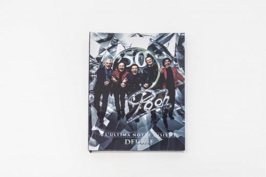 Libro con porta CD-12
