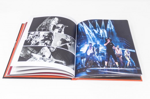Libro con porta CD-6